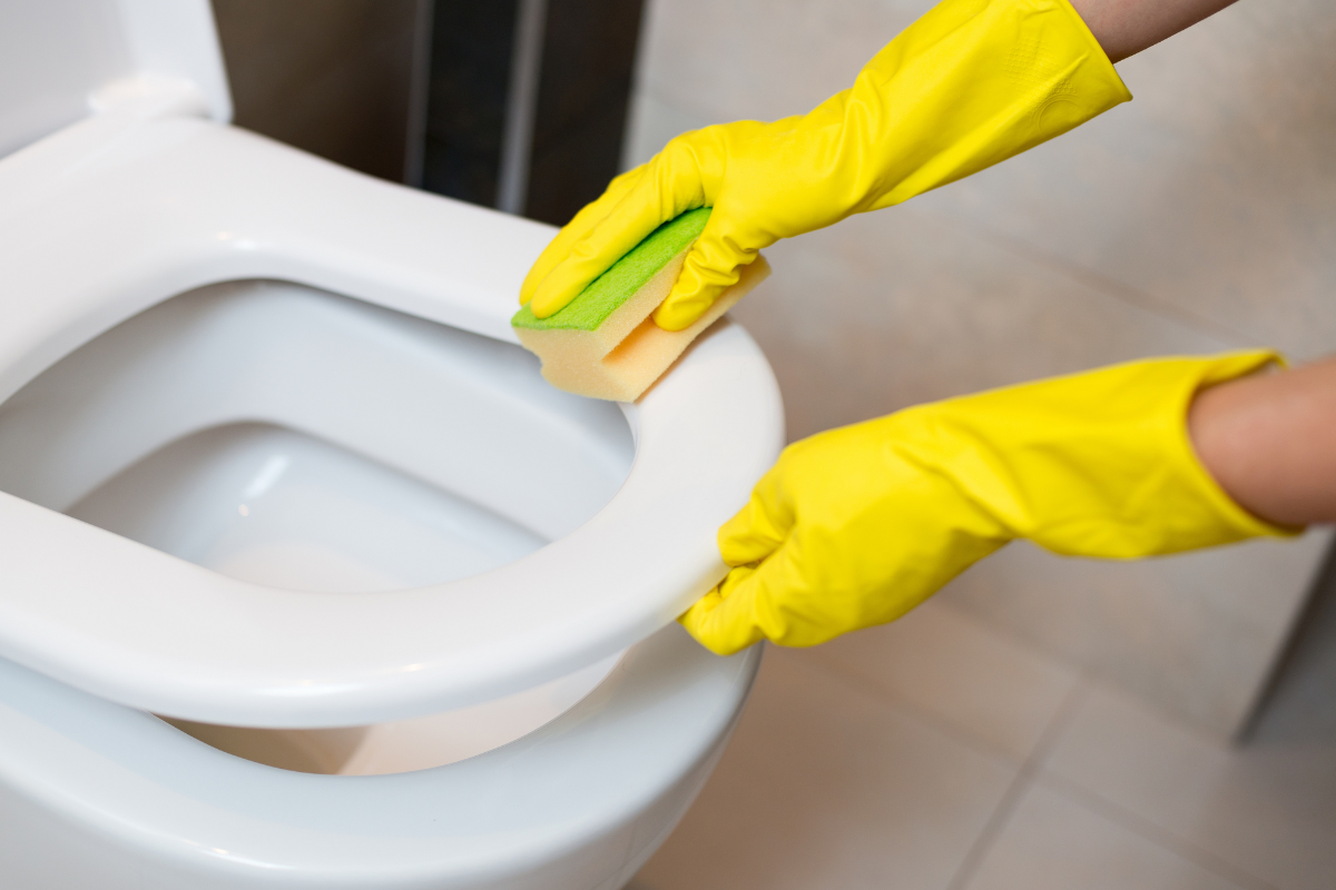 【症状別】トイレのトラブルの対処法についてご紹介！自分で修理できる場合もあるので注意！