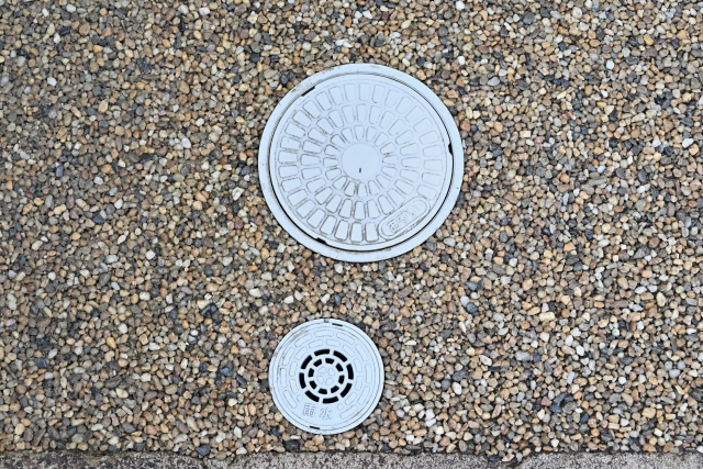 【汚水桝掃除の完全ガイド】業者依頼の料金相場から自力掃除の方法まで徹底解説