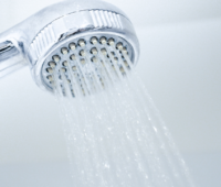 シャワーホースの根元から水漏れする原因と対処法を解説！放置は危険？