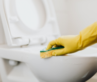 【流れが悪いのは故障？】トイレの吸い込みが弱くなる原因と対処法を徹底解説