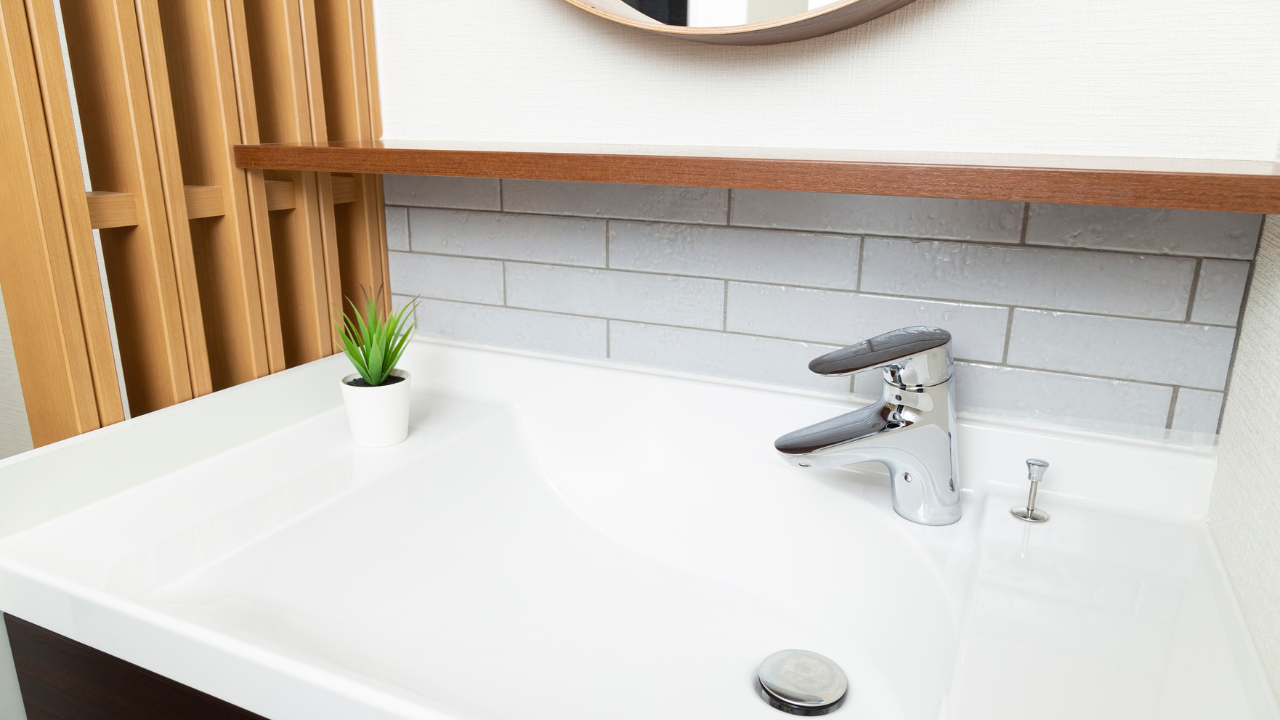 【洗面台掃除の正しい方法とは？】汚れの原因や掃除のコツを解説！