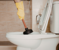 【トイレにティッシュを流すとどうなる?】詰まる原因と正しい対処法! 【トイレにティッシュを流すとどうなる?】詰まる原因と正しい対処法!