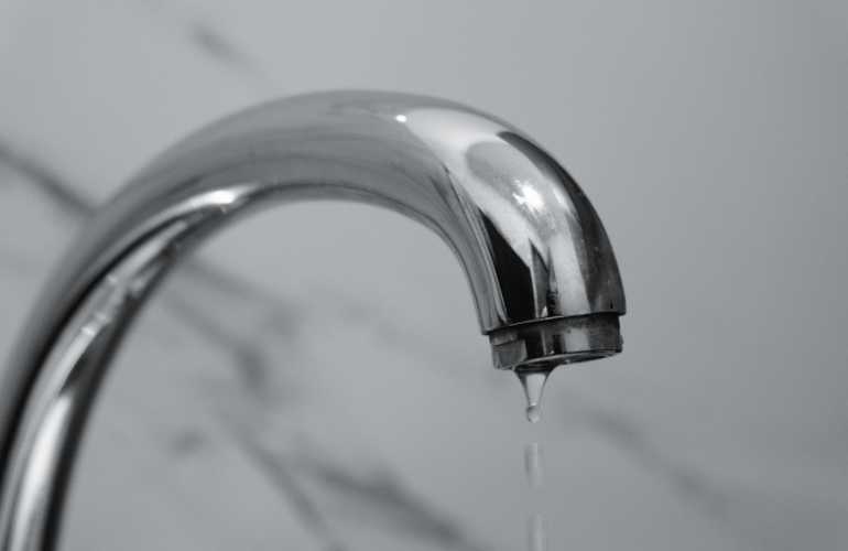 【配管洗浄は必要？】汚れの原因や洗浄頻度、自分でできる洗浄方法をプロが解説！