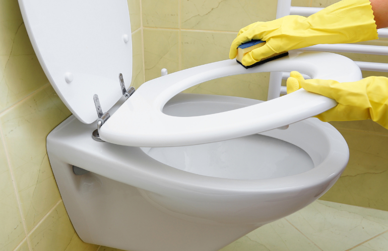 【必見】トイレのオーバーフロー菅とは？破損の原因から交換の準備と手順についてご紹介！